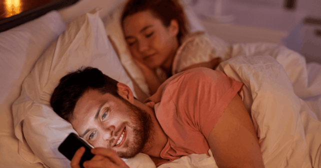 The Hidden Impact of Blue Light on Energy and Sleep